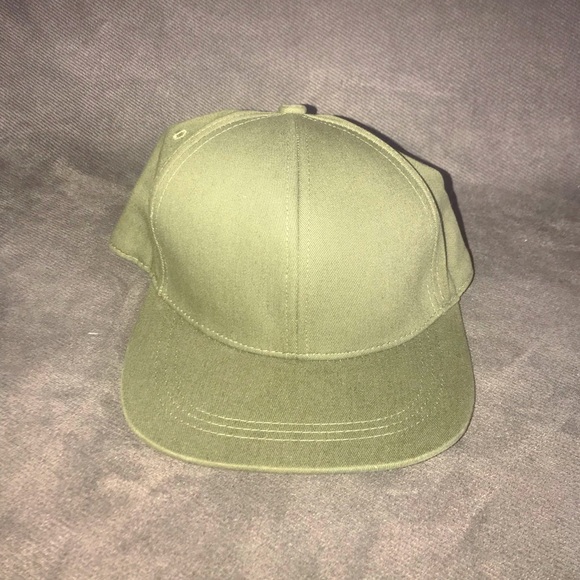 Snapback - Picture 1 of 2